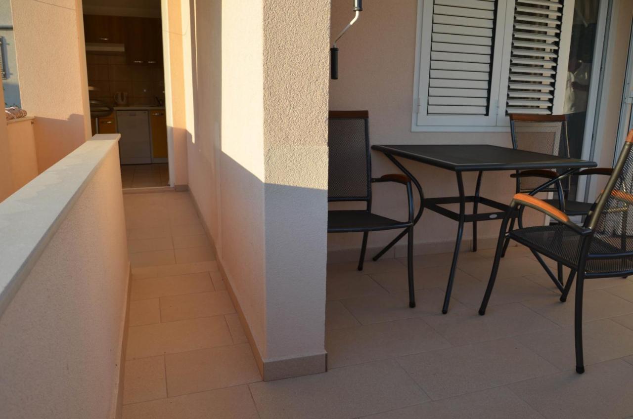 Apartments Tomas Бетина Екстериор снимка