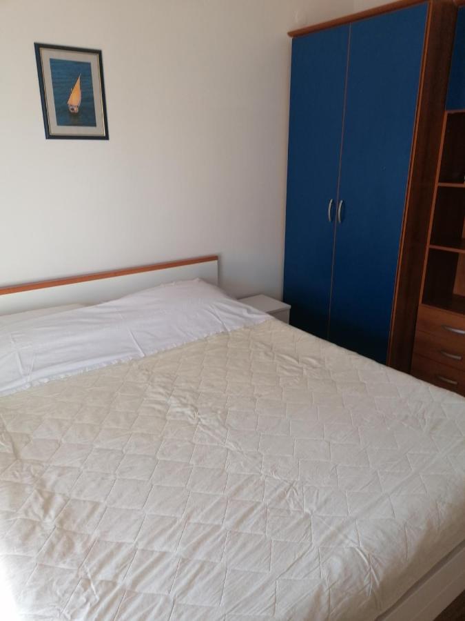 Apartments Tomas Бетина Екстериор снимка