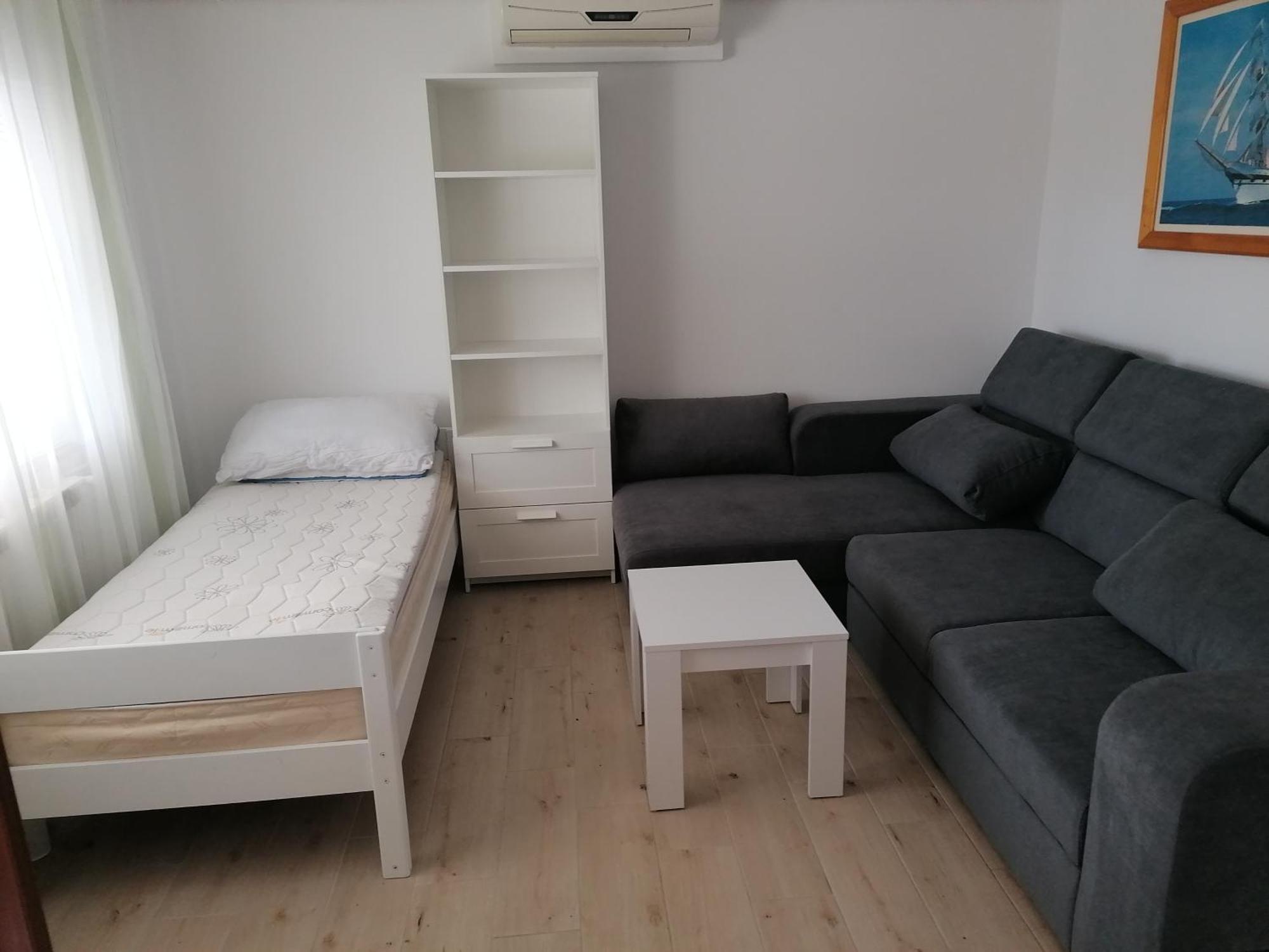 Apartments Tomas Бетина Екстериор снимка