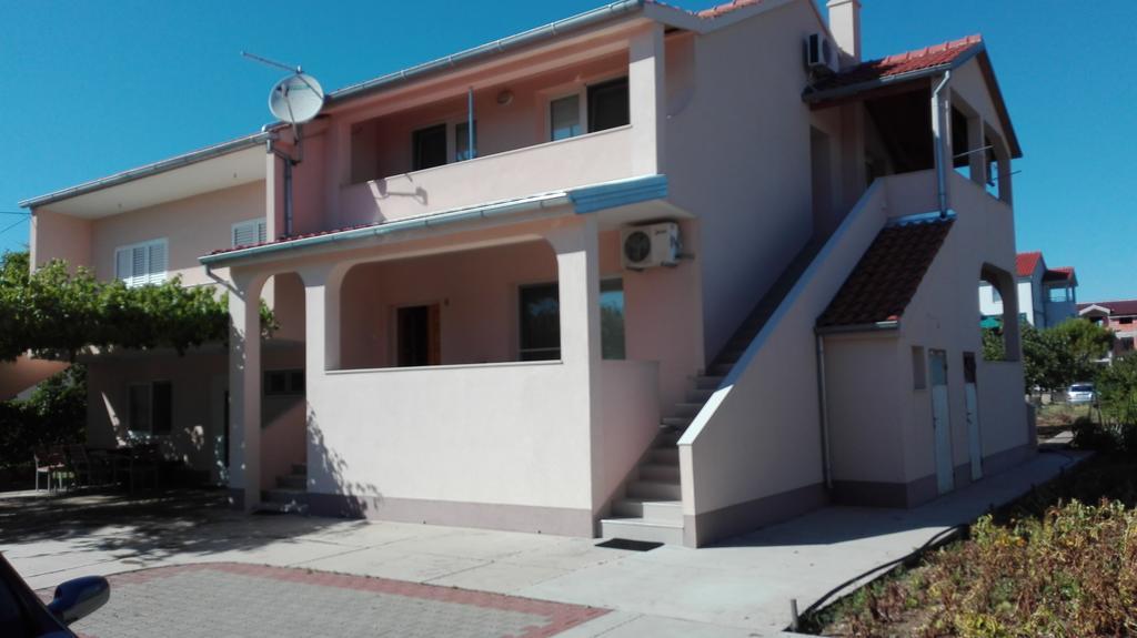 Apartments Tomas Бетина Екстериор снимка