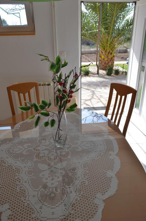 Apartments Tomas Бетина Екстериор снимка